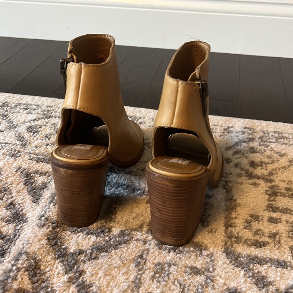 Steve Madden Terraa Camel Sling Back Block Open T… - image 2